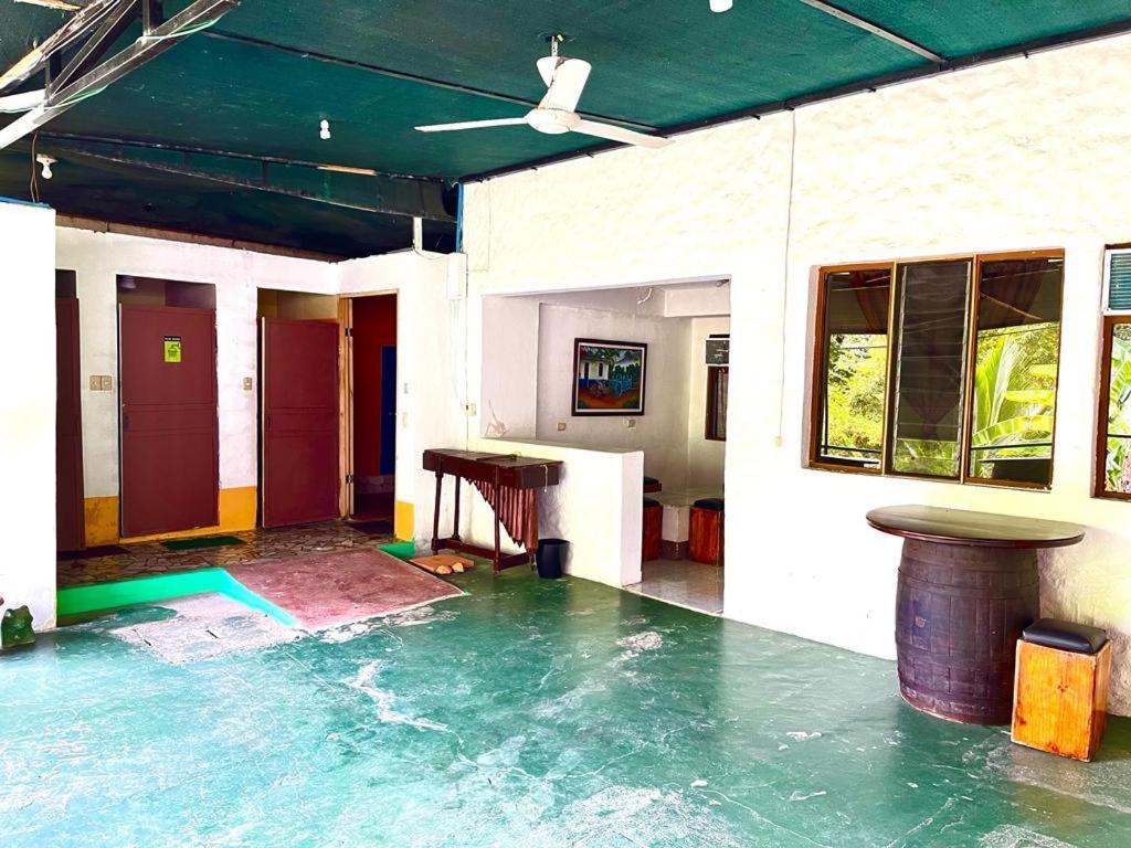 New Hostel Manuel Antonio, Meet New People Esterno foto