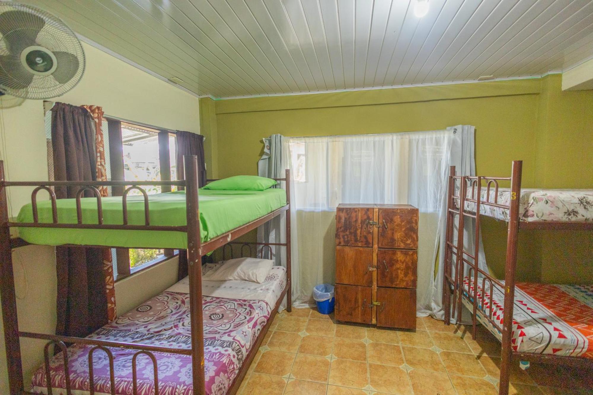 New Hostel Manuel Antonio, Meet New People Esterno foto