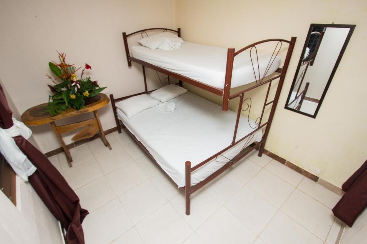 New Hostel Manuel Antonio, Meet New People Esterno foto