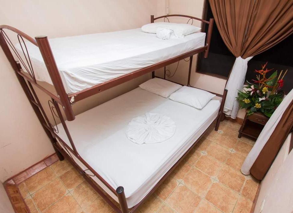 New Hostel Manuel Antonio, Meet New People Esterno foto