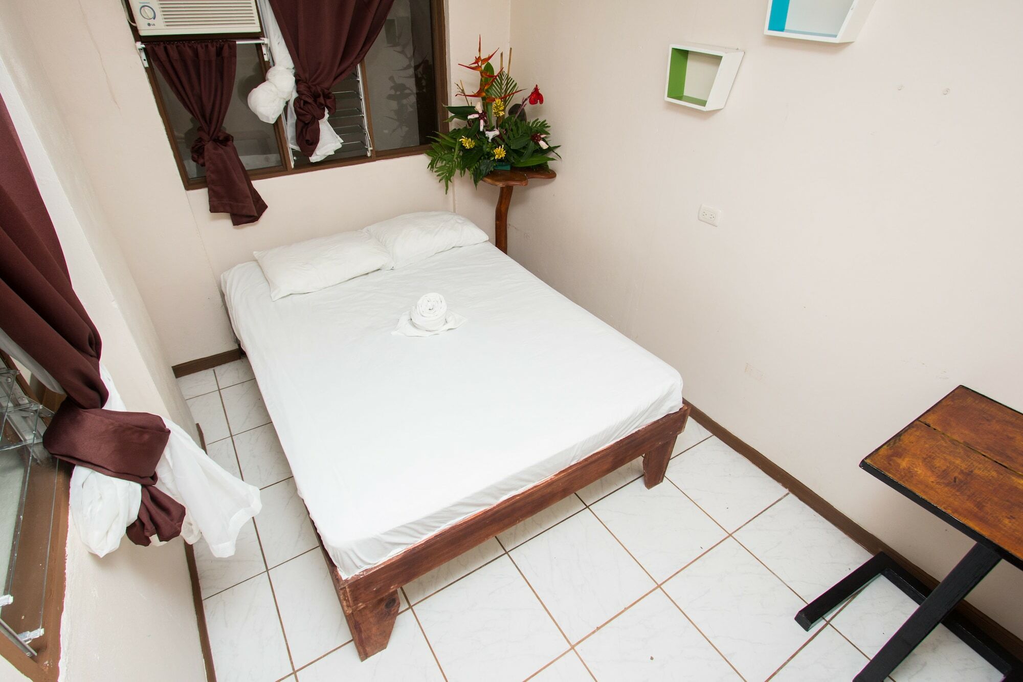 New Hostel Manuel Antonio, Meet New People Esterno foto